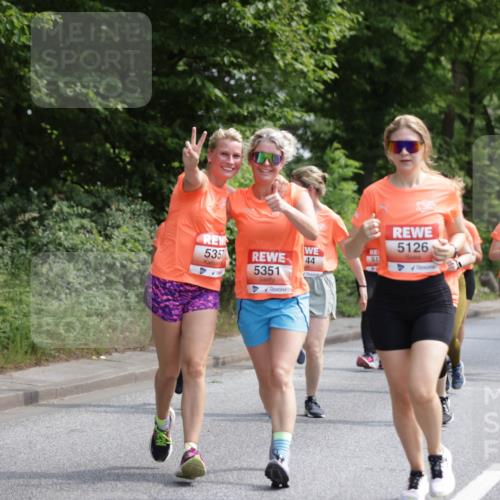 15.06.2025 - REWE Women's Run Jannik Wohlers http://msf.ph/oto/7976879 15.06.2025 10:11:47 Laufen 5126, 5479, 25109, 5357, 513, 44, 5351 meine-sportfotos.de