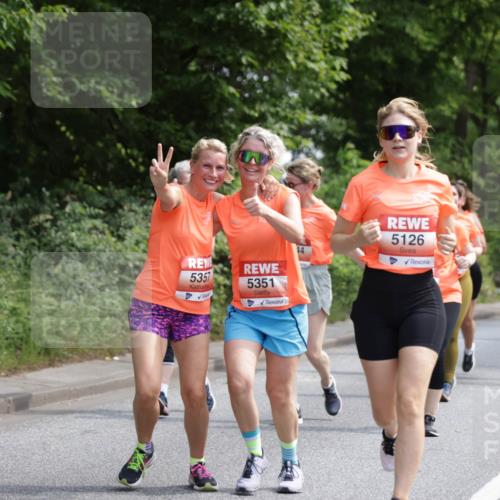 15.06.2025 - REWE Women's Run Jannik Wohlers http://msf.ph/oto/7976892 15.06.2025 10:11:48 Laufen 5357, 5351, 5126, 5479, 5109 meine-sportfotos.de
