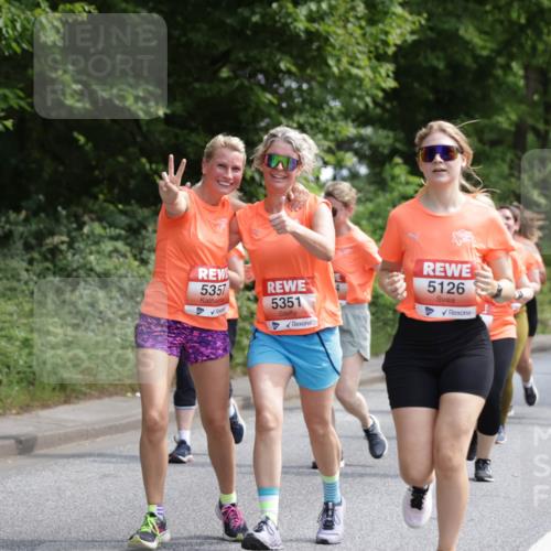 15.06.2025 - REWE Women's Run Jannik Wohlers http://msf.ph/oto/7976894 15.06.2025 10:11:48 Laufen 5357, 5351, 5126, 5479, 5109 meine-sportfotos.de