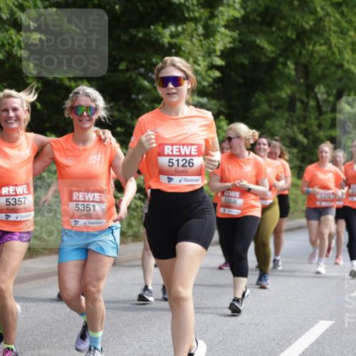 15.06.2025 - REWE Women's Run Jannik Wohlers http://msf.ph/oto/7976908 15.06.2025 10:11:48 Laufen 5357, 5351, 5126, 5358, 109 meine-sportfotos.de