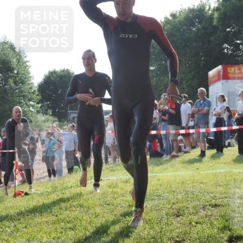 15.06.2025 - 27. Vierlanden-Triathlon KatJ http://msf.ph/oto/7976929 15.06.2025 08:35:02 Schwimmen 12, 43, 80, 149, 159, 186 meine-sportfotos.de