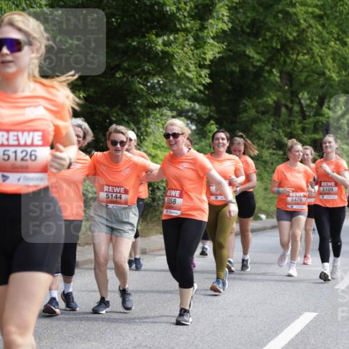 15.06.2025 - REWE Women's Run Jannik Wohlers http://msf.ph/oto/7976931 15.06.2025 10:11:49 Laufen 1, 5126, 5109, 5600, 5144, 5479, 5358 meine-sportfotos.de