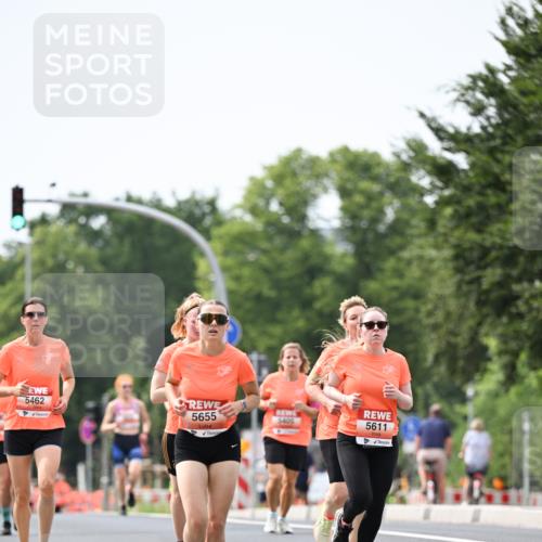 15.06.2025 - REWE Women's Run Dr. Thomas Lammeyer http://msf.ph/oto/7976943 15.06.2025 10:42:10 Laufen 5462, 5655, 5611 meine-sportfotos.de