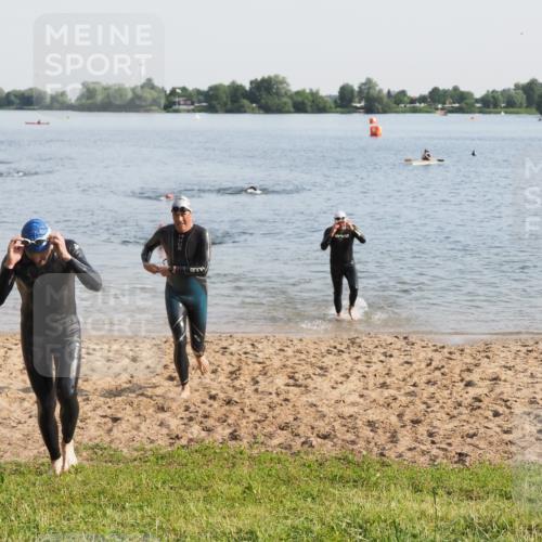 21.06.2025 - 27. Vierlanden-Triathlon MichiJ http://msf.ph/oto/7976993 15.06.2026 08:44:05 Schwimmen 23, 97, 153, 174, 183 meine-sportfotos.de