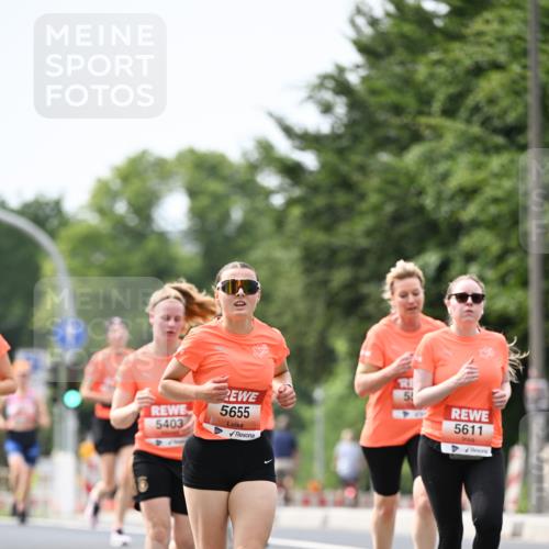 15.06.2025 - REWE Women's Run Dr. Thomas Lammeyer http://msf.ph/oto/7976997 15.06.2025 10:42:12 Laufen 5403, 5655, 5611 meine-sportfotos.de