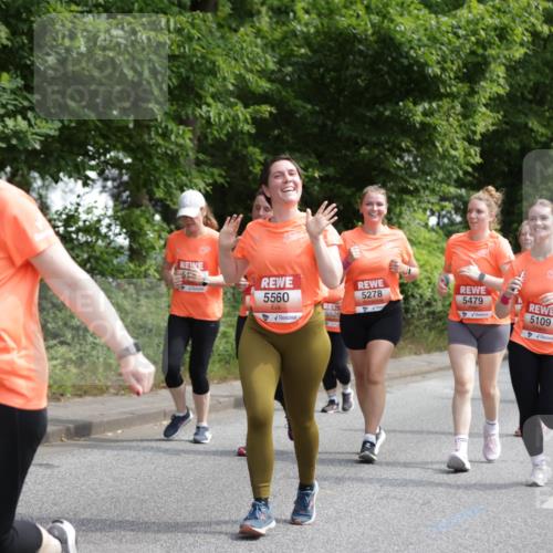 15.06.2025 - REWE Women's Run Jannik Wohlers http://msf.ph/oto/7977020 15.06.2025 10:11:52 Laufen 158, 5278, 5479, 5603, 5526, 5109, 5560 meine-sportfotos.de