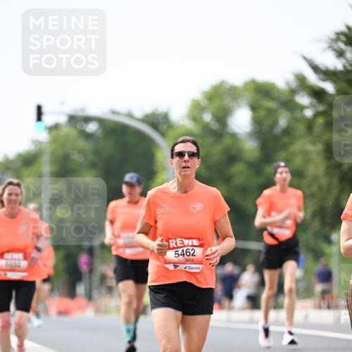 15.06.2025 - REWE Women's Run Dr. Thomas Lammeyer http://msf.ph/oto/7977050 15.06.2025 10:42:14 Laufen 5462 meine-sportfotos.de