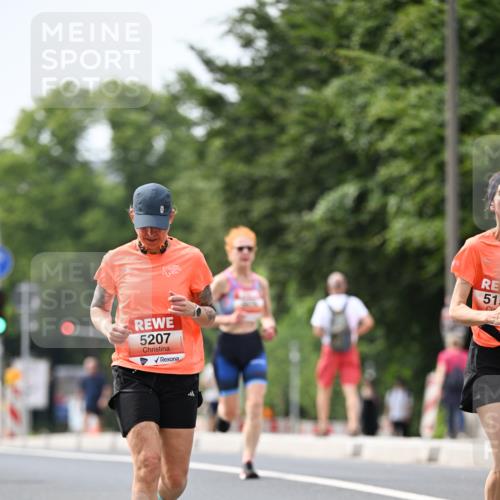 15.06.2025 - REWE Women's Run Dr. Thomas Lammeyer http://msf.ph/oto/7977110 15.06.2025 10:42:17 Laufen 5207, 51 meine-sportfotos.de