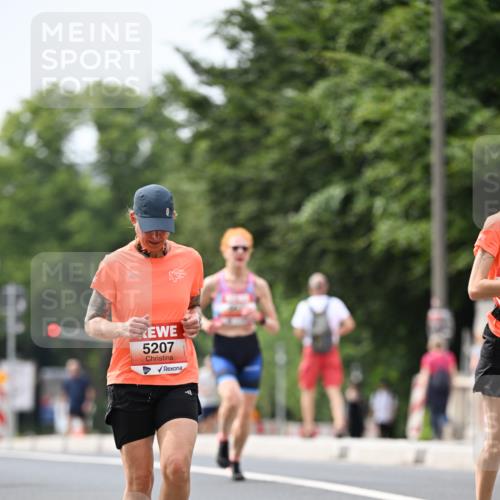 15.06.2025 - REWE Women's Run Dr. Thomas Lammeyer http://msf.ph/oto/7977116 15.06.2025 10:42:17 Laufen 5207 meine-sportfotos.de