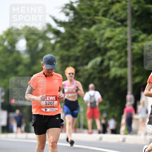 15.06.2025 - REWE Women's Run Dr. Thomas Lammeyer http://msf.ph/oto/7977120 15.06.2025 10:42:17 Laufen 5207 meine-sportfotos.de