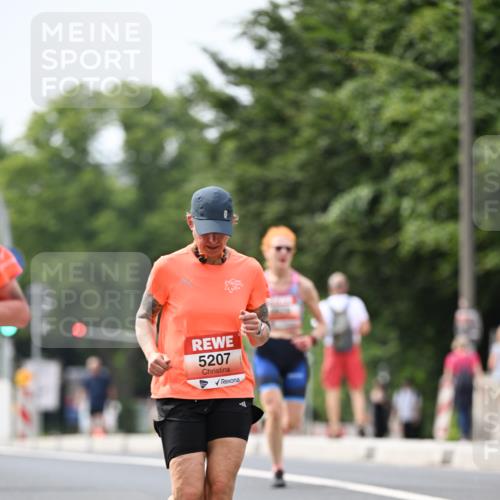 15.06.2025 - REWE Women's Run Dr. Thomas Lammeyer http://msf.ph/oto/7977124 15.06.2025 10:42:17 Laufen 5207 meine-sportfotos.de