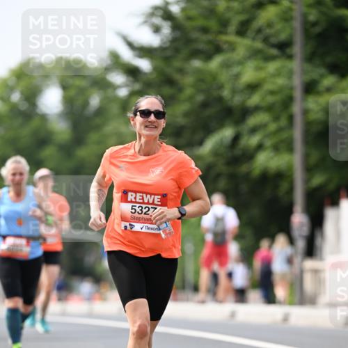 15.06.2025 - REWE Women's Run Dr. Thomas Lammeyer http://msf.ph/oto/7977152 15.06.2025 10:42:22 Laufen 5327 meine-sportfotos.de