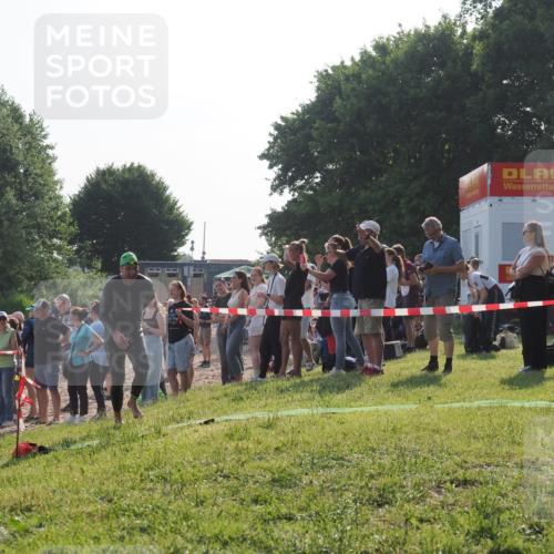 15.06.2025 - 27. Vierlanden-Triathlon KatJ http://msf.ph/oto/7977215 15.06.2025 08:35:37 Schwimmen 6, 21, 47, 75, 85, 158 meine-sportfotos.de