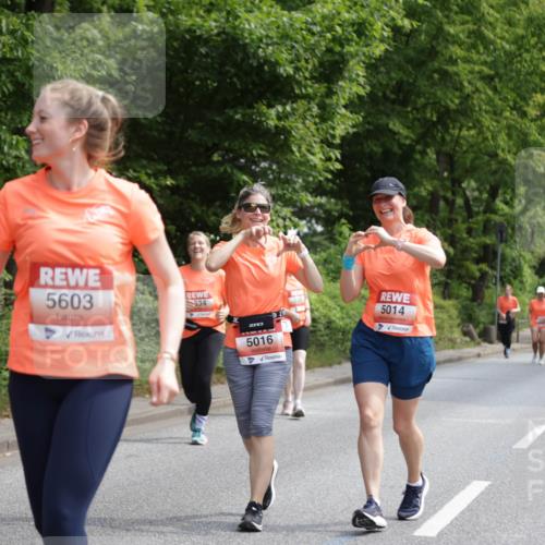 15.06.2025 - REWE Women's Run Jannik Wohlers http://msf.ph/oto/7977220 15.06.2025 10:11:57 Laufen 5603, 634, 5016, 626, 5014 meine-sportfotos.de