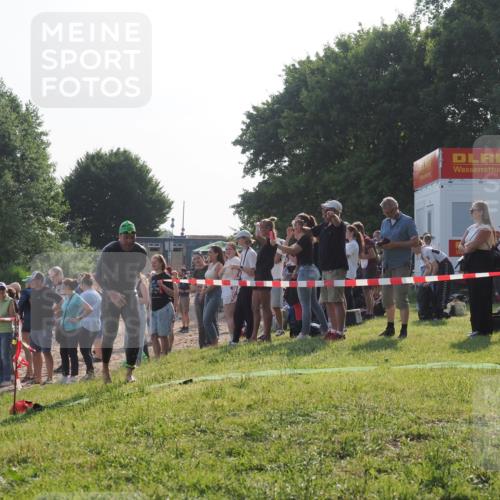 15.06.2025 - 27. Vierlanden-Triathlon KatJ http://msf.ph/oto/7977222 15.06.2025 08:35:37 Schwimmen 6, 21, 47, 75, 85, 158 meine-sportfotos.de