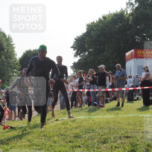 15.06.2025 - 27. Vierlanden-Triathlon KatJ http://msf.ph/oto/7977254 15.06.2025 08:35:39 Schwimmen 6, 21, 47, 75, 85, 158 meine-sportfotos.de