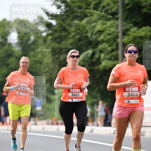 15.06.2025 - REWE Women's Run Dr. Thomas Lammeyer http://msf.ph/oto/7977290 15.06.2025 10:42:28 Laufen 5263, 5621, 5423 meine-sportfotos.de