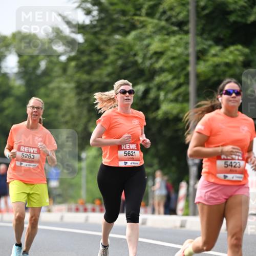 15.06.2025 - REWE Women's Run Dr. Thomas Lammeyer http://msf.ph/oto/7977295 15.06.2025 10:42:28 Laufen 5263, 5621, 5423 meine-sportfotos.de