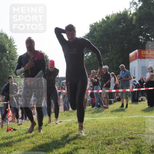 15.06.2025 - 27. Vierlanden-Triathlon KatJ http://msf.ph/oto/7977298 15.06.2025 08:35:40 Schwimmen 6, 21, 47, 75, 85, 158 meine-sportfotos.de