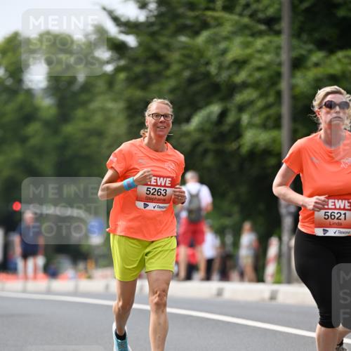 15.06.2025 - REWE Women's Run Dr. Thomas Lammeyer http://msf.ph/oto/7977314 15.06.2025 10:42:29 Laufen 5263, 5621 meine-sportfotos.de