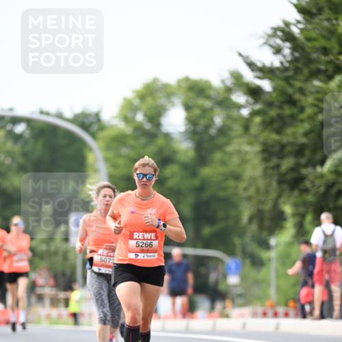 15.06.2025 - REWE Women's Run Dr. Thomas Lammeyer http://msf.ph/oto/7977332 15.06.2025 10:42:32 Laufen 5266 meine-sportfotos.de