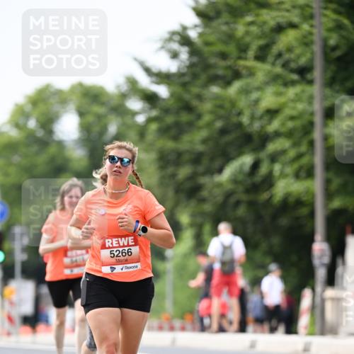15.06.2025 - REWE Women's Run Dr. Thomas Lammeyer http://msf.ph/oto/7977367 15.06.2025 10:42:33 Laufen 5266 meine-sportfotos.de