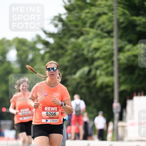 15.06.2025 - REWE Women's Run Dr. Thomas Lammeyer http://msf.ph/oto/7977381 15.06.2025 10:42:34 Laufen 5266 meine-sportfotos.de