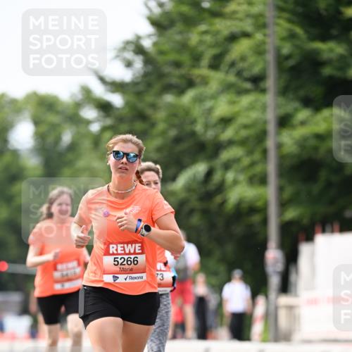 15.06.2025 - REWE Women's Run Dr. Thomas Lammeyer http://msf.ph/oto/7977384 15.06.2025 10:42:34 Laufen 5266, 73 meine-sportfotos.de
