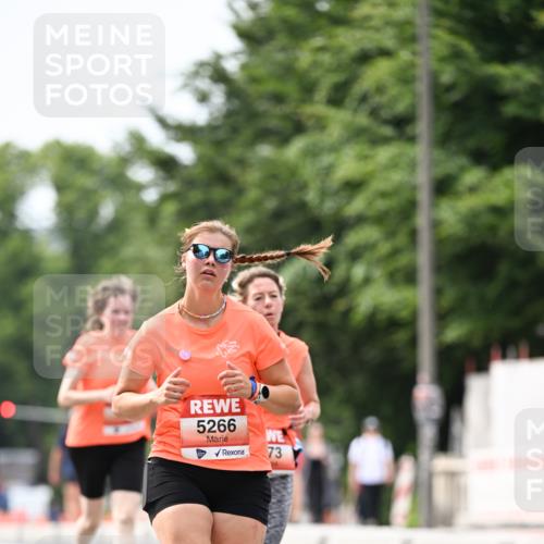 15.06.2025 - REWE Women's Run Dr. Thomas Lammeyer http://msf.ph/oto/7977387 15.06.2025 10:42:34 Laufen 5266, 73 meine-sportfotos.de