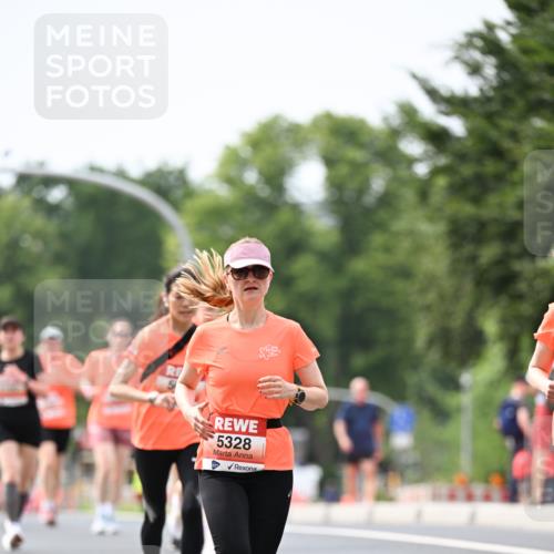 15.06.2025 - REWE Women's Run Dr. Thomas Lammeyer http://msf.ph/oto/7977402 15.06.2025 10:42:36 Laufen 5328 meine-sportfotos.de