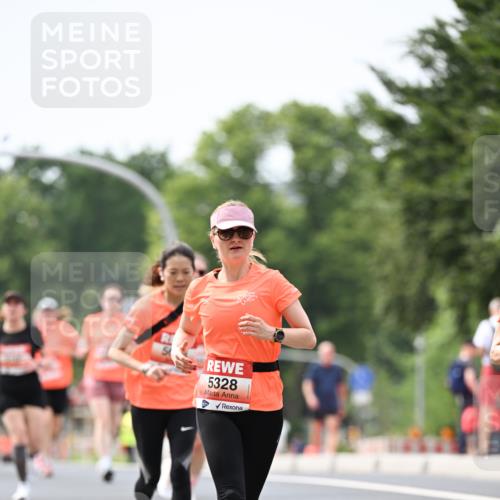 15.06.2025 - REWE Women's Run Dr. Thomas Lammeyer http://msf.ph/oto/7977406 15.06.2025 10:42:36 Laufen 5328 meine-sportfotos.de