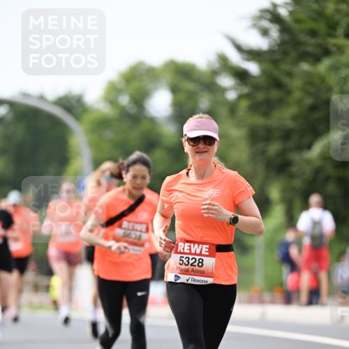 15.06.2025 - REWE Women's Run Dr. Thomas Lammeyer http://msf.ph/oto/7977423 15.06.2025 10:42:37 Laufen 5631, 5328 meine-sportfotos.de