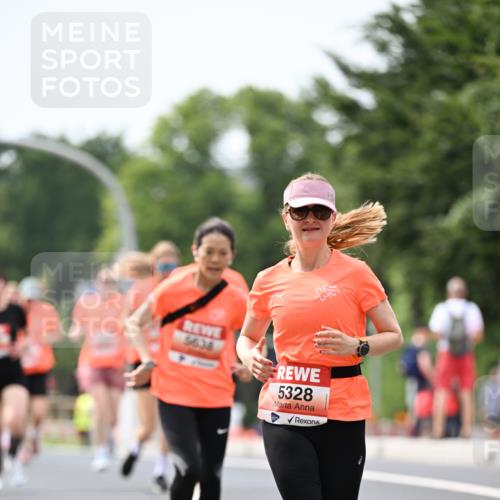 15.06.2025 - REWE Women's Run Dr. Thomas Lammeyer http://msf.ph/oto/7977426 15.06.2025 10:42:37 Laufen 5638, 5328 meine-sportfotos.de