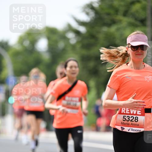 15.06.2025 - REWE Women's Run Dr. Thomas Lammeyer http://msf.ph/oto/7977437 15.06.2025 10:42:38 Laufen 5328 meine-sportfotos.de
