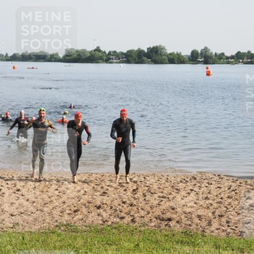 21.06.2025 - 27. Vierlanden-Triathlon MichiJ http://msf.ph/oto/7977444 15.06.2026 08:45:36 Schwimmen 104, 116, 145 meine-sportfotos.de