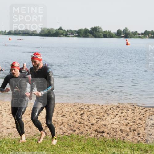 21.06.2025 - 27. Vierlanden-Triathlon MichiJ http://msf.ph/oto/7977489 15.06.2026 08:45:39 Schwimmen 104, 116, 125, 145 meine-sportfotos.de