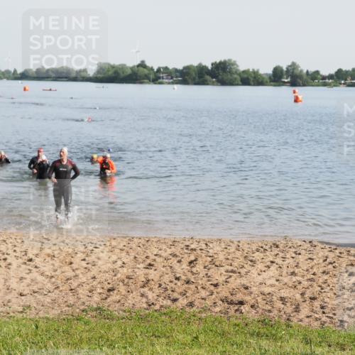 21.06.2025 - 27. Vierlanden-Triathlon MichiJ http://msf.ph/oto/7977496 15.06.2026 08:45:40 Schwimmen 104, 116, 125, 145 meine-sportfotos.de