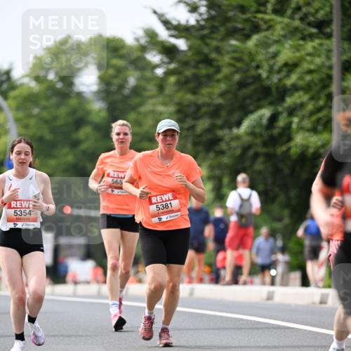 15.06.2025 - REWE Women's Run Dr. Thomas Lammeyer http://msf.ph/oto/7977516 15.06.2025 10:42:43 Laufen 5354, 565, 5381 meine-sportfotos.de