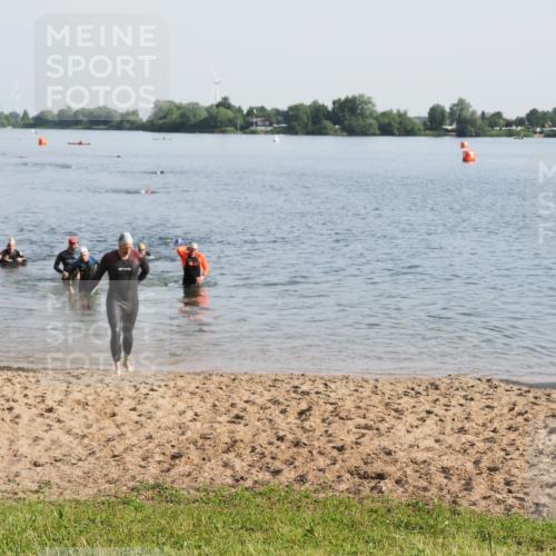 21.06.2025 - 27. Vierlanden-Triathlon MichiJ http://msf.ph/oto/7977519 15.06.2026 08:45:42 Schwimmen 104, 116, 125, 145 meine-sportfotos.de