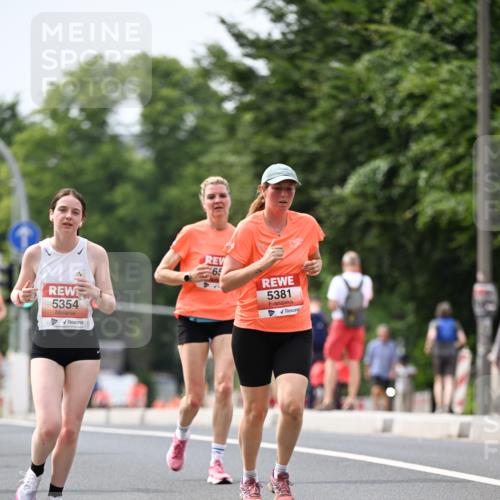 15.06.2025 - REWE Women's Run Dr. Thomas Lammeyer http://msf.ph/oto/7977525 15.06.2025 10:42:43 Laufen 5354, 6, 5381 meine-sportfotos.de