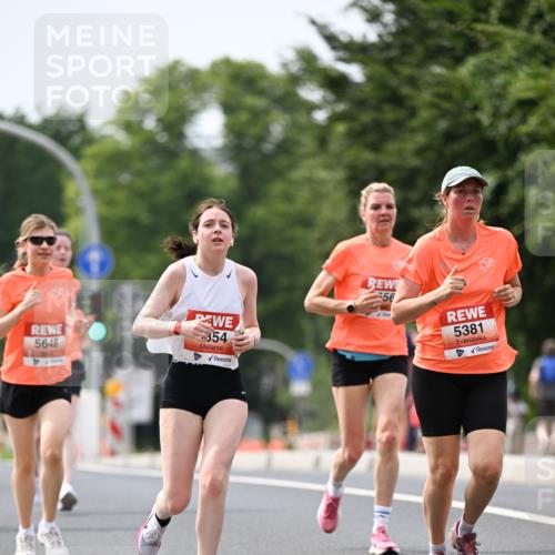 15.06.2025 - REWE Women's Run Dr. Thomas Lammeyer http://msf.ph/oto/7977535 15.06.2025 10:42:44 Laufen 5648, 354, 56, 5381 meine-sportfotos.de