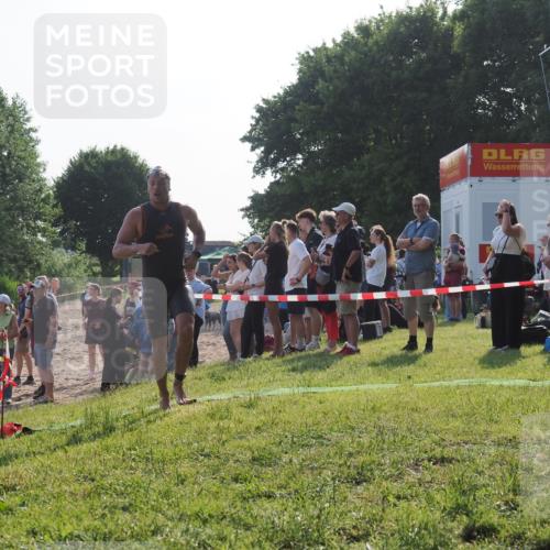 15.06.2025 - 27. Vierlanden-Triathlon KatJ http://msf.ph/oto/7977557 15.06.2025 08:37:01 Schwimmen 39, 69 meine-sportfotos.de