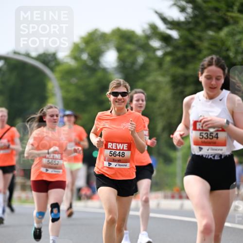 15.06.2025 - REWE Women's Run Dr. Thomas Lammeyer http://msf.ph/oto/7977564 15.06.2025 10:42:46 Laufen 5652, 5648, 5354 meine-sportfotos.de