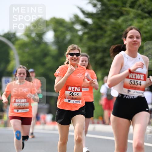15.06.2025 - REWE Women's Run Dr. Thomas Lammeyer http://msf.ph/oto/7977572 15.06.2025 10:42:46 Laufen 5648, 5652, 5354 meine-sportfotos.de