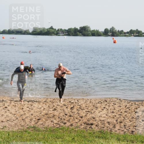 21.06.2025 - 27. Vierlanden-Triathlon MichiJ http://msf.ph/oto/7977632 15.06.2026 08:45:50 Schwimmen 13, 106, 125, 142, 150 meine-sportfotos.de