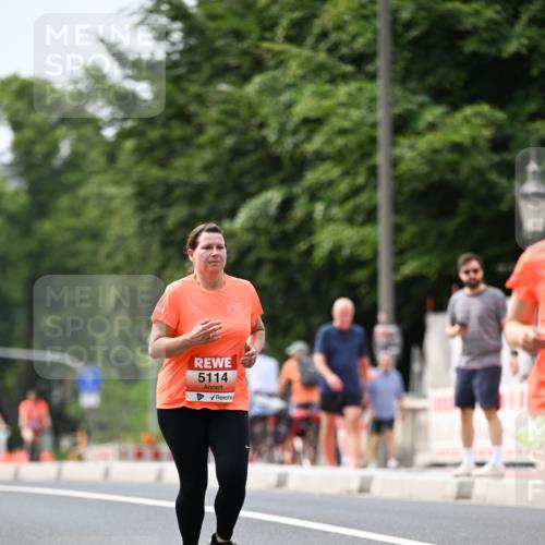 15.06.2025 - REWE Women's Run Dr. Thomas Lammeyer http://msf.ph/oto/7977677 15.06.2025 10:42:52 Laufen 5114 meine-sportfotos.de