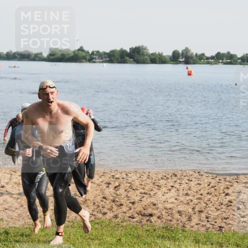 21.06.2025 - 27. Vierlanden-Triathlon MichiJ http://msf.ph/oto/7977682 15.06.2026 08:45:53 Schwimmen 13, 106, 125, 142, 150 meine-sportfotos.de