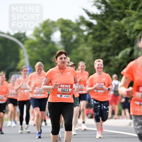 15.06.2025 - REWE Women's Run Dr. Thomas Lammeyer http://msf.ph/oto/7977756 15.06.2025 10:42:56 Laufen 5623 meine-sportfotos.de