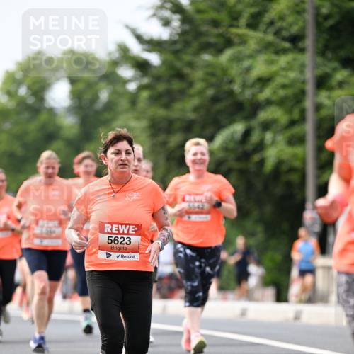 15.06.2025 - REWE Women's Run Dr. Thomas Lammeyer http://msf.ph/oto/7977768 15.06.2025 10:42:57 Laufen 5623, 5542 meine-sportfotos.de