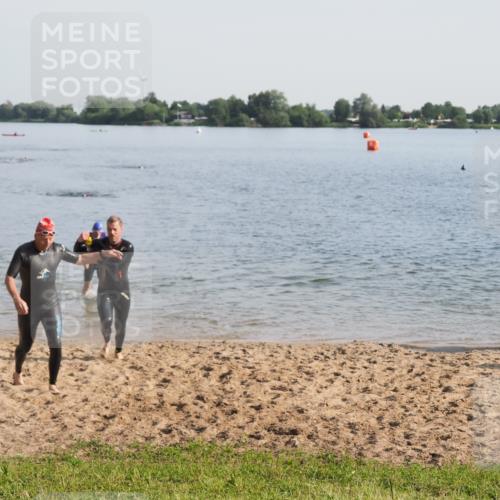 21.06.2025 - 27. Vierlanden-Triathlon MichiJ http://msf.ph/oto/7977780 15.06.2026 08:46:00 Schwimmen 13, 106, 134, 142, 150, 152, 194 meine-sportfotos.de